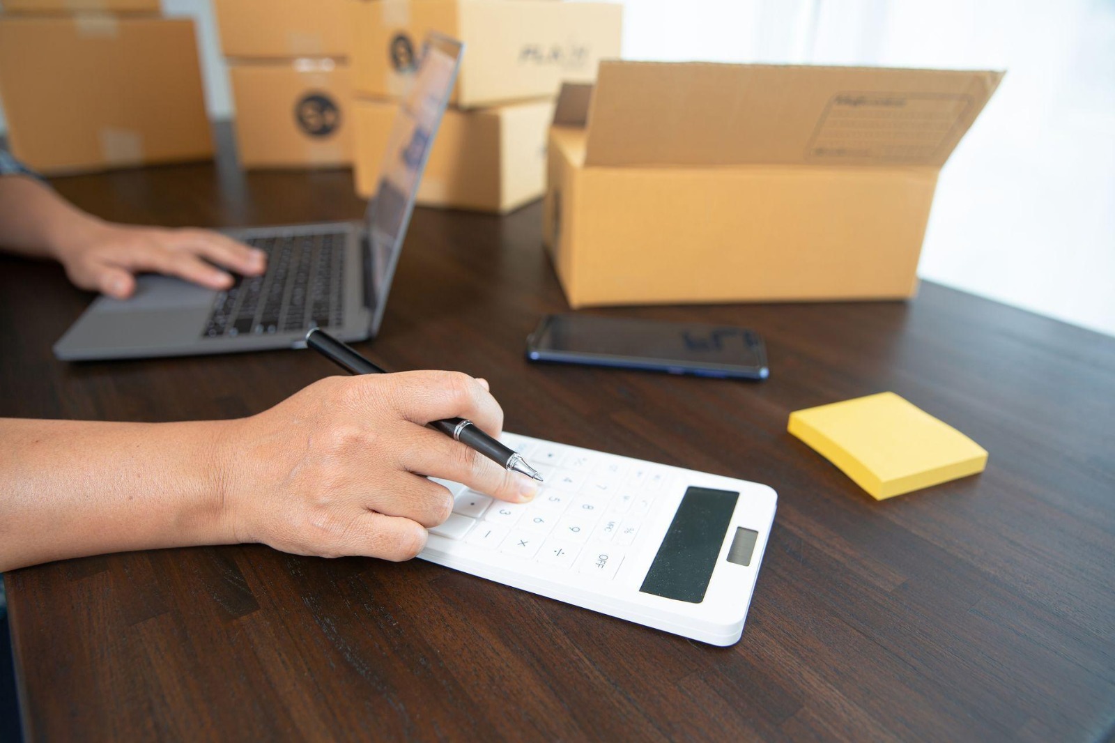Packers and movers in R.S. Puram